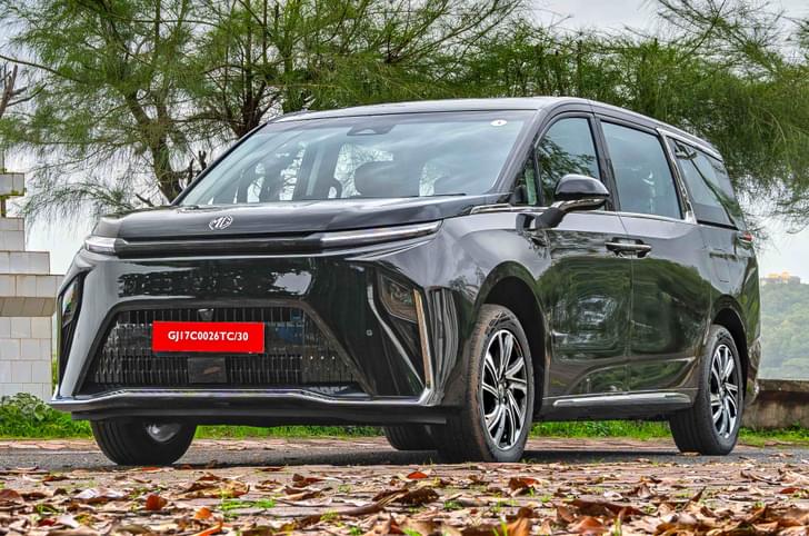 MG M9 front quarter static